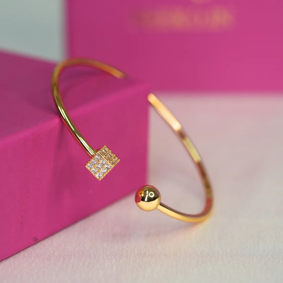 Golden Cube Bracelet