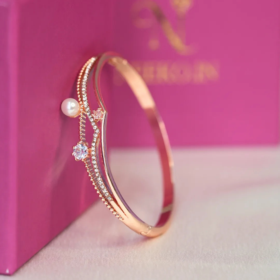 Aurora Pearl Bracelet