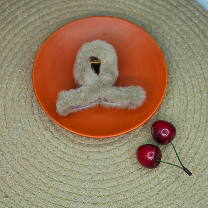 Furry Charm Hair Claws