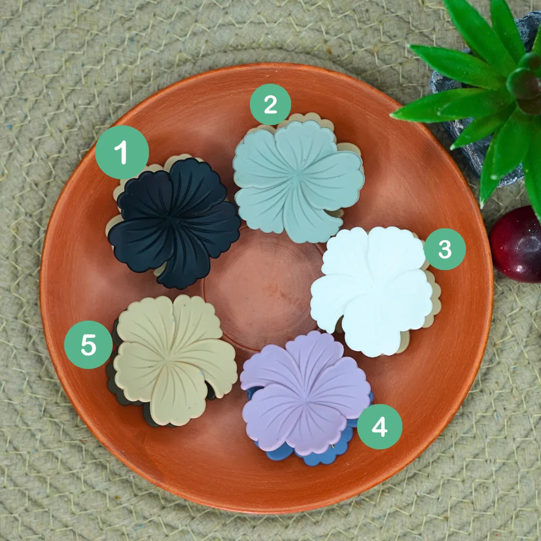 Leafy Luxe Hair Claws